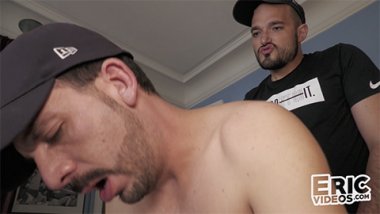 Agustìn lockte Darko in sein Haus 0